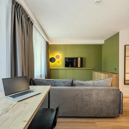 Hotel Campanile Polnoc 3*
