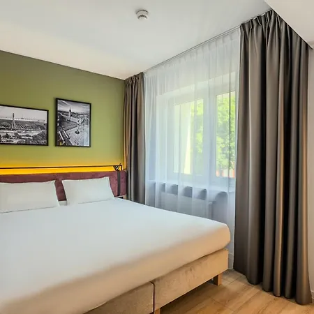 Hotel Campanile Polnoc 3*