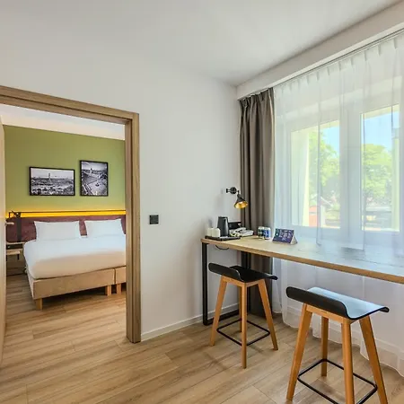 Campanile Polnoc 3* Warszawa