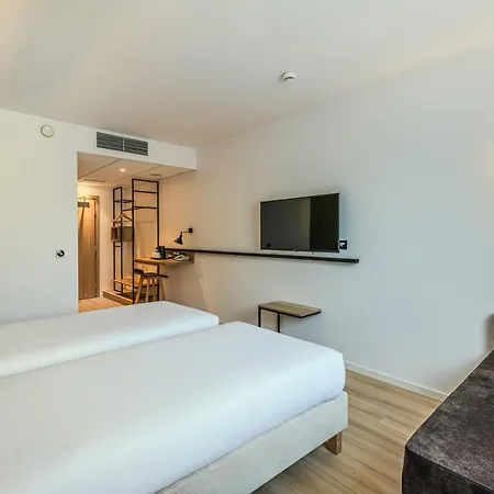 Campanile Polnoc 3* ワルシャワ