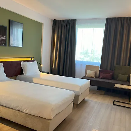 Hotel Campanile Polnoc