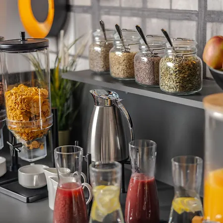 Campanile Polnoc 3* ワルシャワ