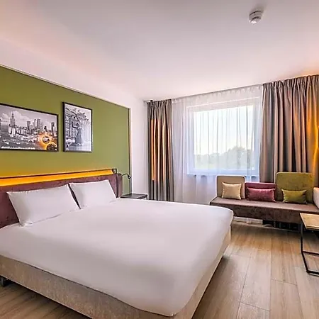 Hotel Campanile Północ