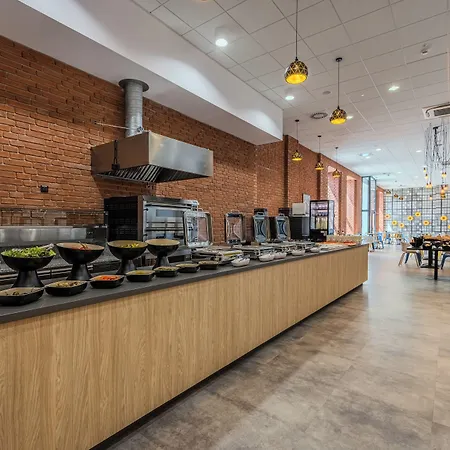 Hotel Campanile Północ 3*