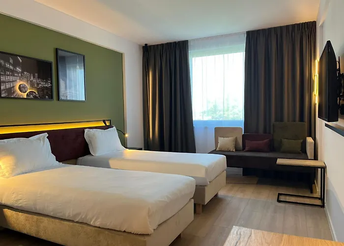 Hotel Campanile Polnoc 3*