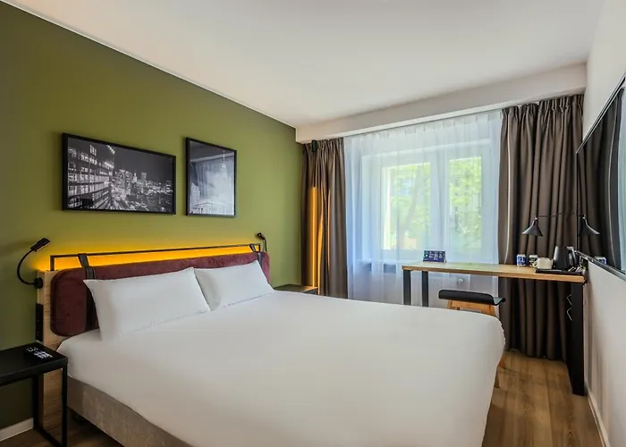 Campanile Polnoc Hotel